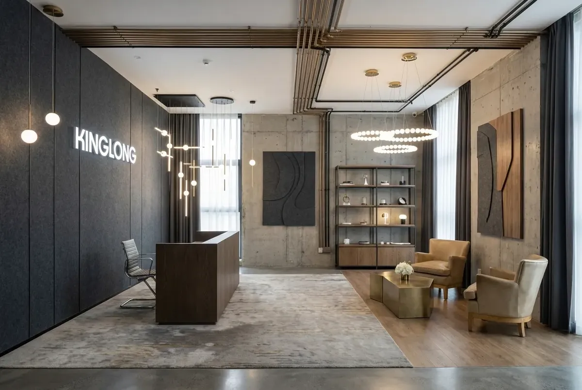 Kinglong Lighting modern decorative lighting showroom